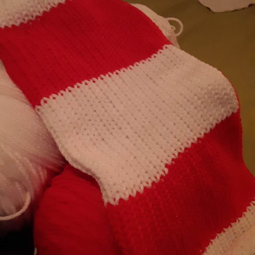 CANDY CANE KNITTED HAT